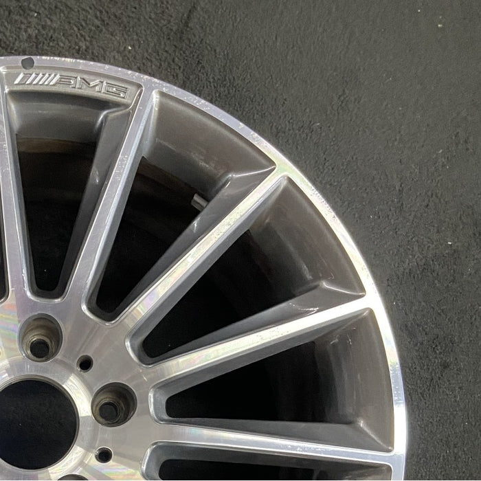 20" MERCEDES G-CLASS 19-20 463 Type G550 20x8.5 machined face with gray accent - Close-Up Detail