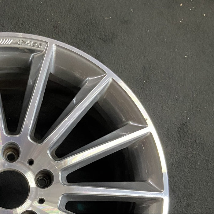 20" MERCEDES G-CLASS 19-20 463 Type G550 20x8.5 machined face with gray accent - Close-Up Detail