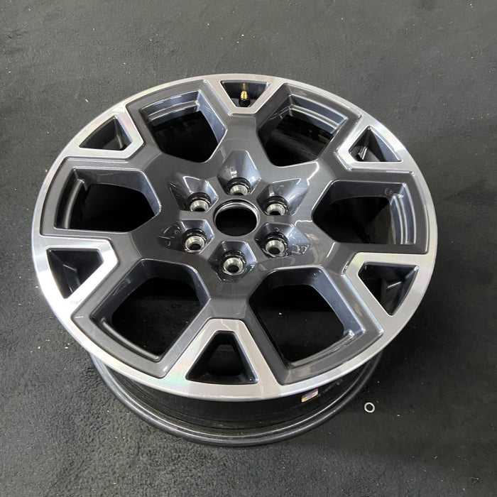 20" FORD F150 PICKUP 25 20x8.5, , single spoke, , silver Original OEM Wheel Rim - Close-Up Detail