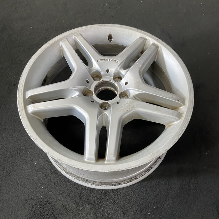 18" MERCEDES CL-CLASS 03-05 215 Type; CL55, 18x9 Original OEM Wheel Rim - Close-Up Detail