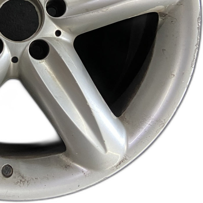 18" MERCEDES S-CLASS 04-05 230 Type; SL500 18x9.5 5 spoke rear straight spokes - Close-Up Detail