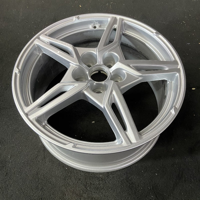 19" CORVETTE 20-22 frt 19x8.5 5 spoke gloss silver opt Q8P Original OEM Wheel - View 8