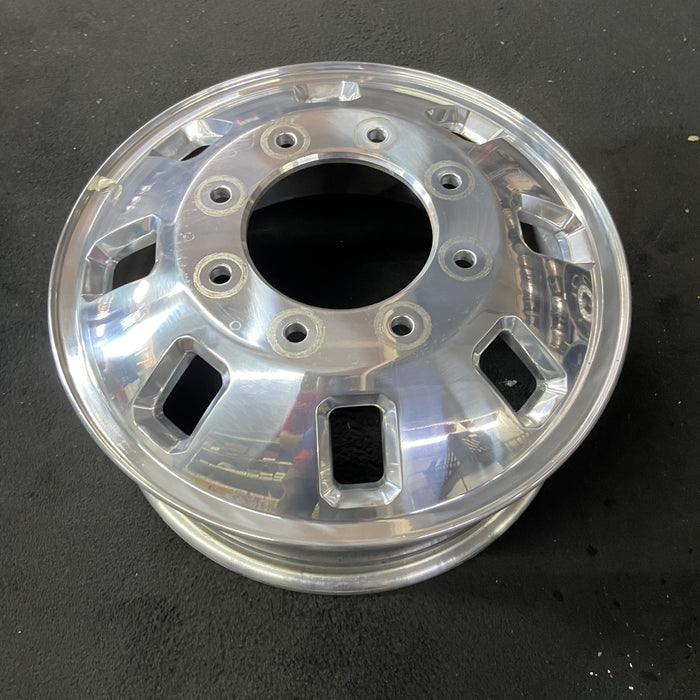 18" SIERRA 3500 PICKUP 24 DRW, 18x6.5, front Original OEM Wheel Rim - Close-Up Detail