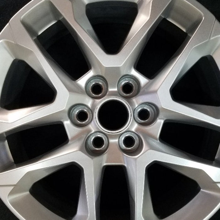 18" TRAVERSE 18-19 18x7.5 opt RT1 Original OEM Wheel Rim - Angle View
