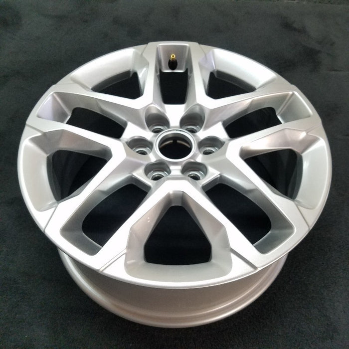 18" TRAVERSE 18-19 18x7.5 opt RT1 Original OEM Wheel Rim - View 8