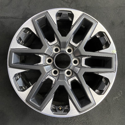 20" SEQUOIA 23-24 20x8 open spoke 6 spoke machined face with black pockets - Front View