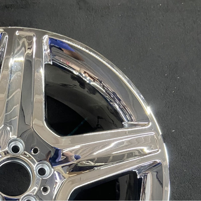 20" MERCEDES GLE-CLASS 16 166 Type SUV VIN D 4th digit GLE300d 20x9 w/AMG - Close-Up Detail