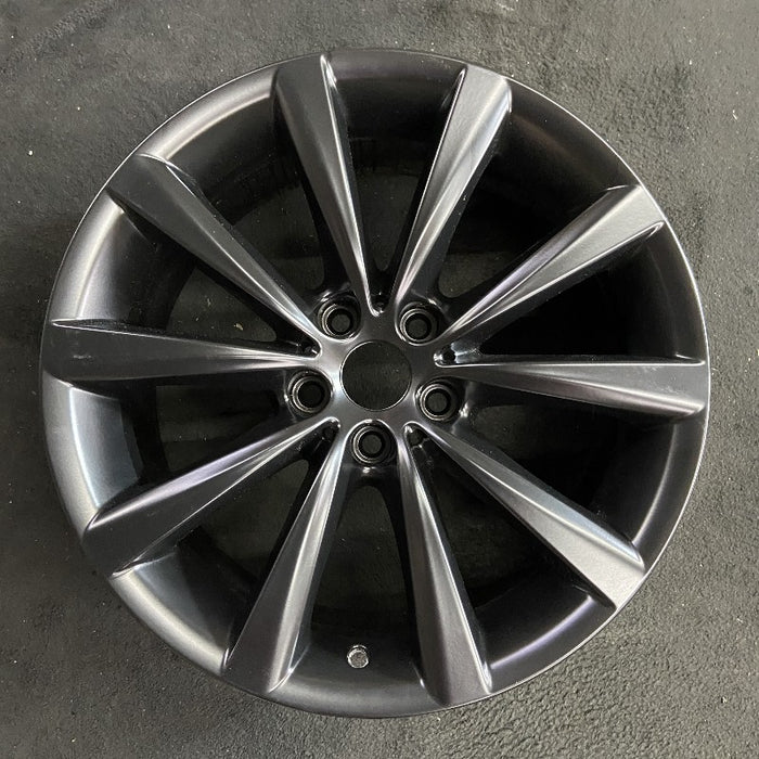 18" 640i GT 18-19 18x8 5 spoke V spoke Original OEM Wheel Rim - Front View
