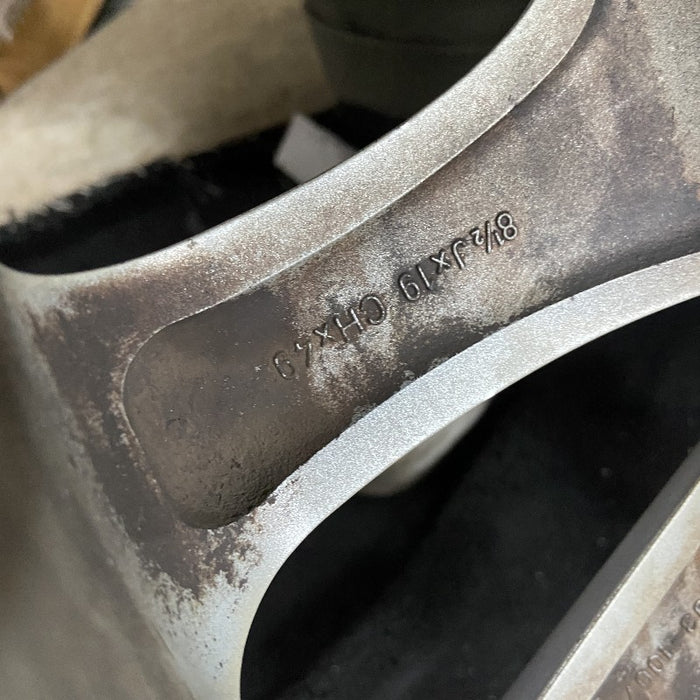 19" XJ 08-09 19x8.5 alloy 10 spoke V shape design Original OEM Wheel Rim