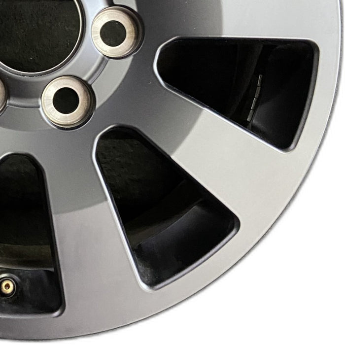 18" LAND CRUISER 24 18x7.5 Original OEM Wheel Rim - Close-Up Detail