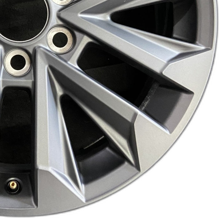 20" LAND CRUISER 24-25 20x7.5 Original OEM Wheel Rim - Close-Up Detail