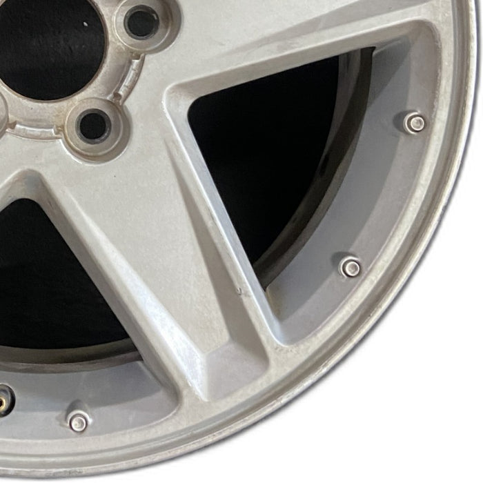 17" EQUINOX 05-06 17x7 5 spoke silver finish opt N75 Original OEM Wheel Rim - Close-Up Detail