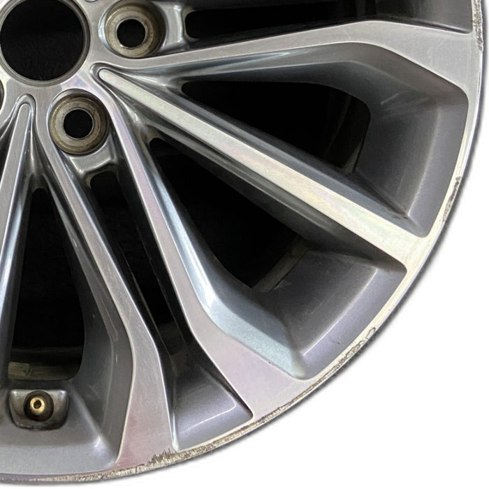 18" G80 17 18x8 Original OEM Wheel Rim - Close-Up Detail