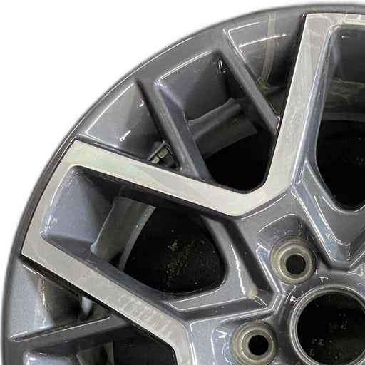 18" WRANGLER 24 18x7.5 20 spoke opt WPA Original OEM Wheel Rim - Angle View