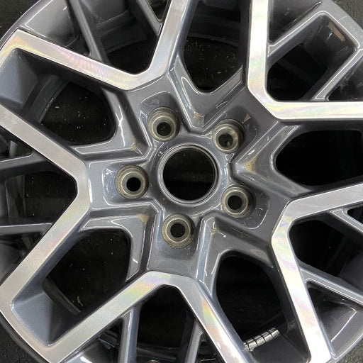 18" WRANGLER 24 18x7.5 20 spoke opt WPA Original OEM Wheel Rim - Angle View