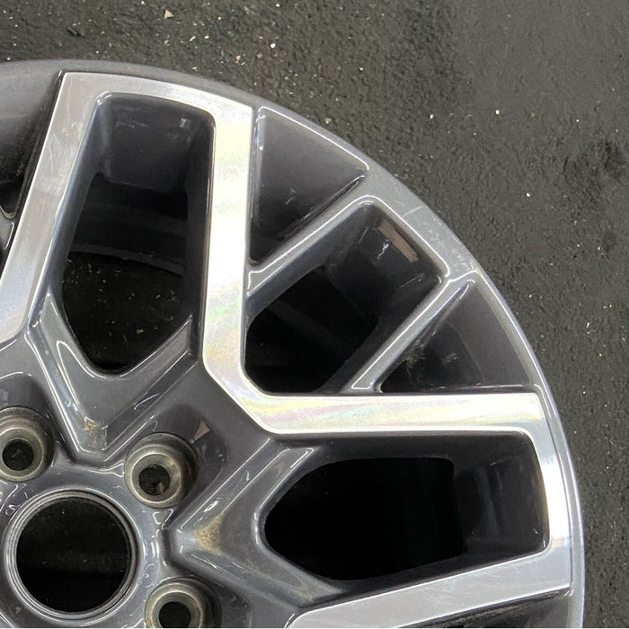 18" WRANGLER 24 18x7.5 20 spoke opt WPA Original OEM Wheel Rim - Close-Up Detail