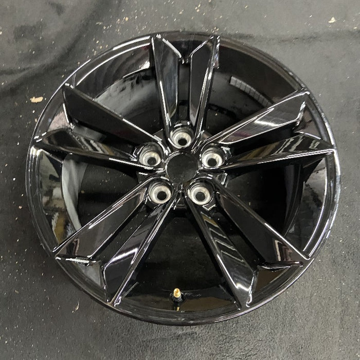 18" MUSTANG 24 18x8.5 5 split spoke Original OEM Wheel Rim - View 7