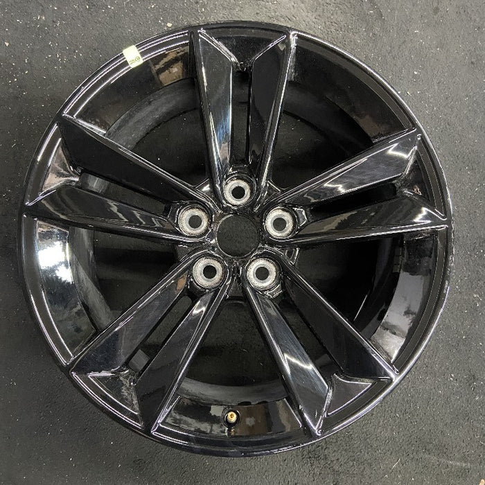 18" MUSTANG 24 18x8.5 5 split spoke Original OEM Wheel Rim - Front View
