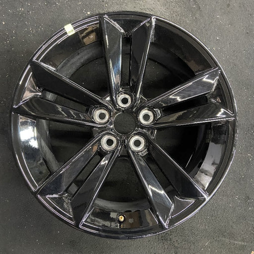 18" MUSTANG 24 18x8.5 5 split spoke Original OEM Wheel Rim - Front View