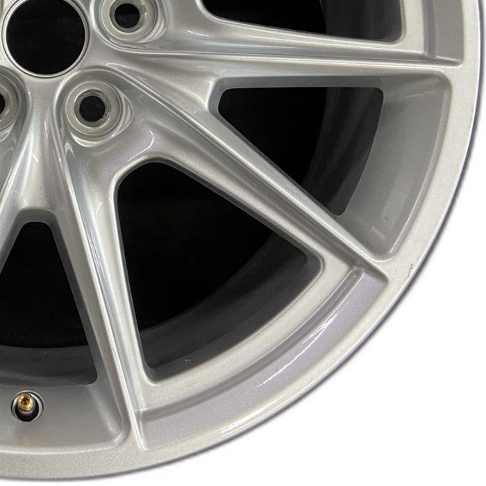 19" MUSTANG 24 19x8.5 5 spoke V spoke Original OEM Wheel Rim - Close-Up Detail