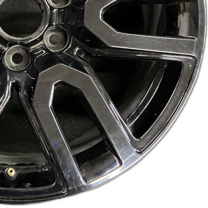 20" SIERRA 1500 PICKUP 19 20x9 12 spoke opt RD3 Original OEM Wheel Rim - Close-Up Detail