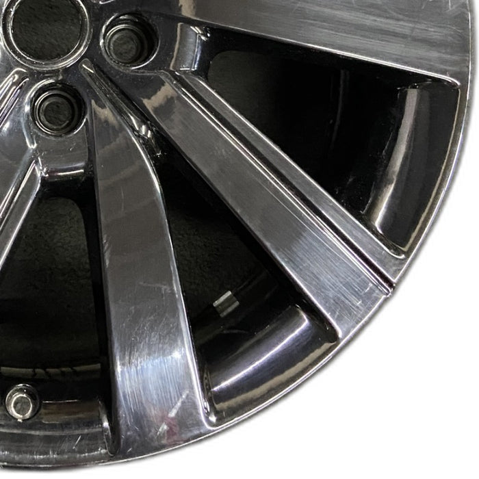 21" RANGE ROVER 22 21x8.5 10 spoke Original OEM Wheel Rim - Close-Up Detail