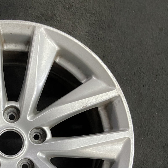 17" INFINITI Q50 16-17 17x7.5 alloy 5 V spoke machine finish Original OEM Wheel - Close-Up Detail