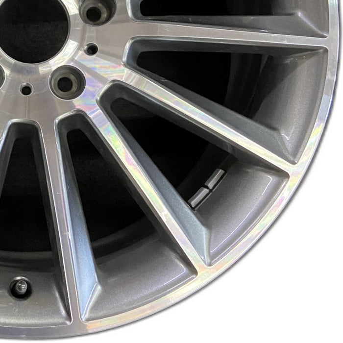 20" MERCEDES G-CLASS 19-20 463 Type G550 20x8.5 machined face with gray accent - Close-Up Detail