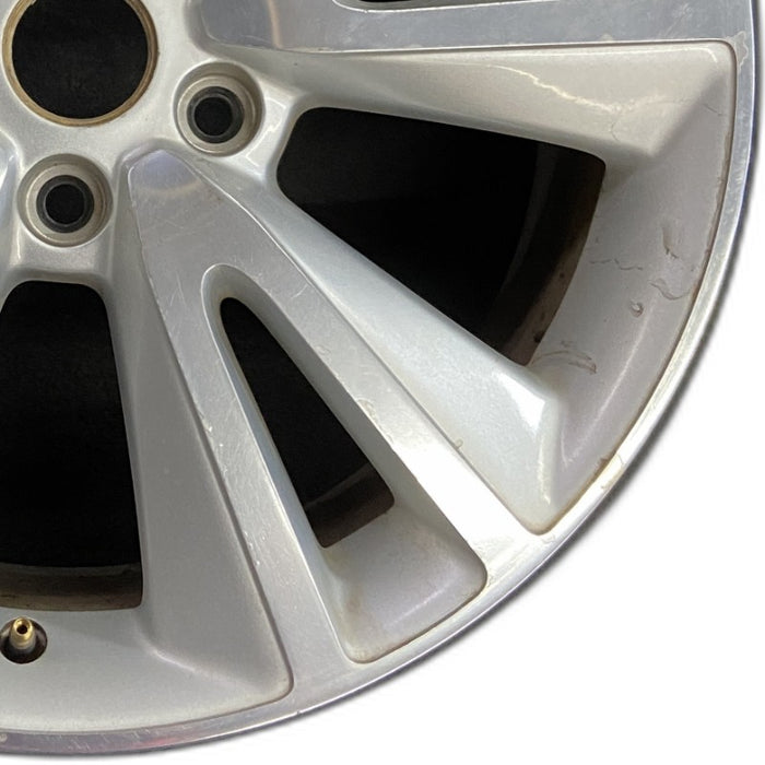 20" GRAND CHEROKEE 11 s 20x8 10 spoke 5 pairs Original OEM Wheel Rim - Close-Up Detail
