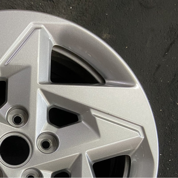 17" KONA 24 17x7 5 spoke Original OEM Wheel Rim - Close-Up Detail