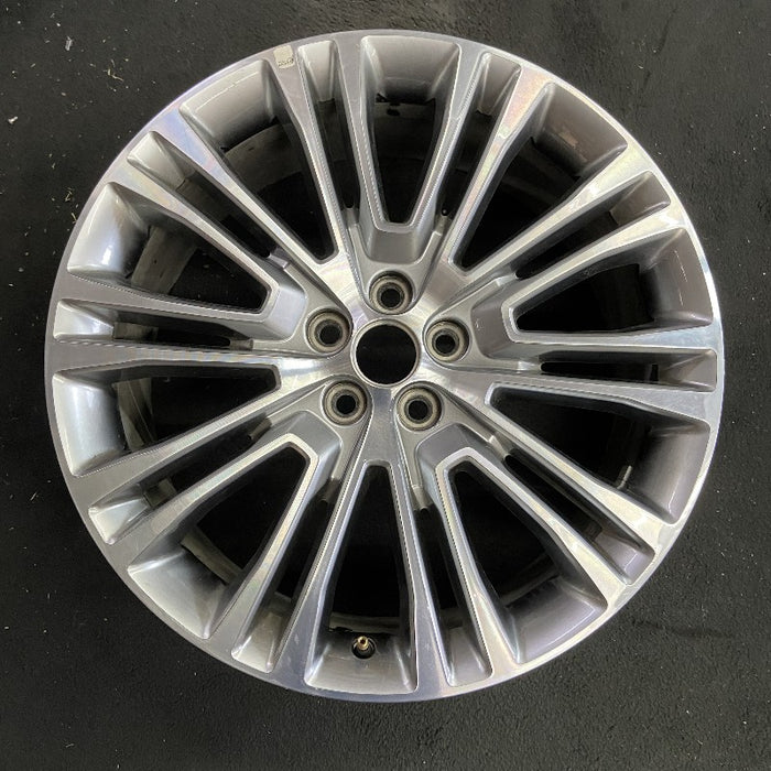 20" MKX 16-18 20x8 aluminum 20 spoke machined face with background Original OEM Wheel Rim