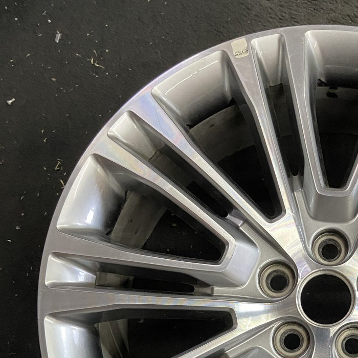 20" MKX 16-18 20x8 aluminum 20 spoke machined face with background Original OEM Wheel Rim