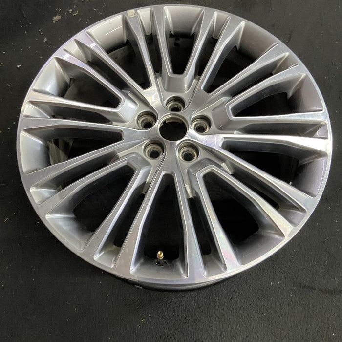 20" MKX 16-18 20x8 aluminum 20 spoke machined face with background Original OEM Wheel Rim