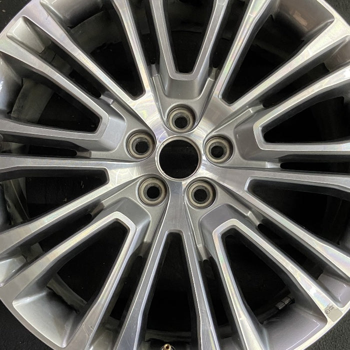 20" MKX 16-18 20x8 aluminum 20 spoke machined face with background Original OEM Wheel Rim