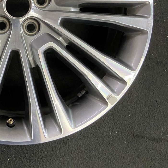 20" MKX 16-18 20x8 aluminum 20 spoke machined face with background Original OEM Wheel Rim