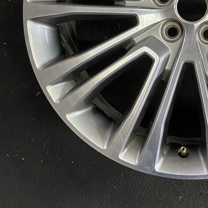 20" MKX 16-18 20x8 aluminum 20 spoke machined face with background Original OEM Wheel Rim