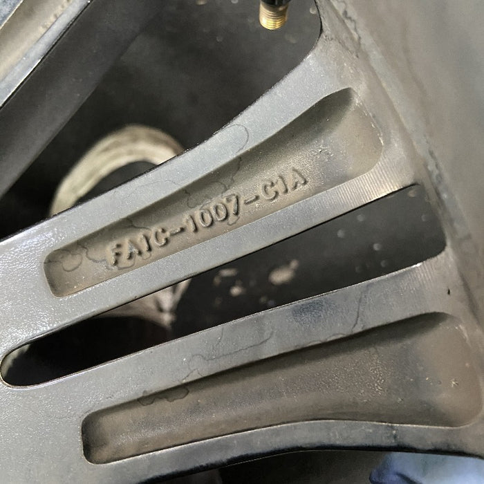 20" MKX 16-18 20x8 aluminum 20 spoke machined face with background Original OEM Wheel Rim