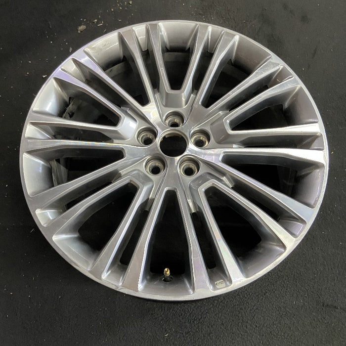 20" MKX 16-18 20x8 aluminum 20 spoke machined face with background Original OEM Wheel Rim