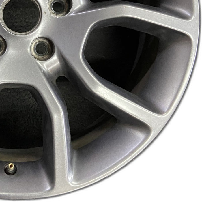 20" DURANGO 16 20x8 5 spoke U spoke gray granite crystal Original OEM Wheel Rim - Close-Up Detail