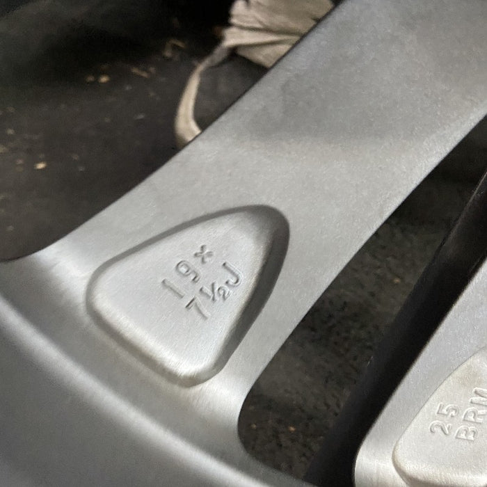 19" LEXUS GX460 20-23 19x7.5 alloy silver dark gray Original OEM Wheel Rim