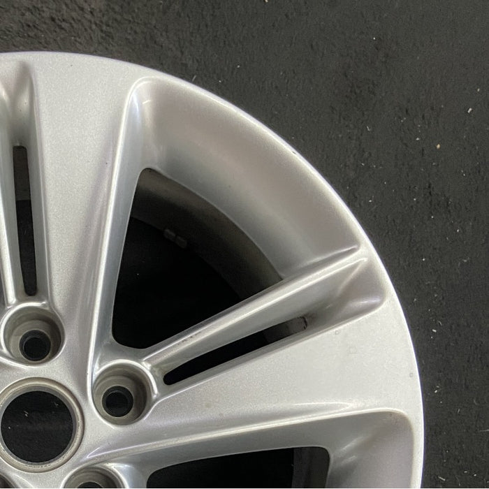 17" REGAL 18-20 17x7.5 opt RSC Original OEM Wheel Rim - Close-Up Detail