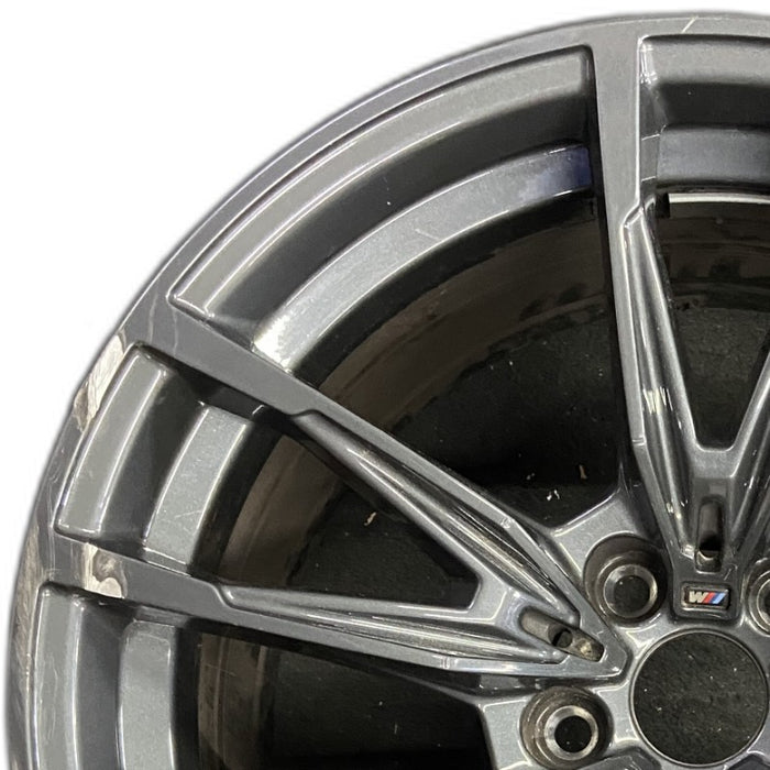 18" BMW M3 21-24 18x9.5 5 V spoke Original OEM Wheel Rim - Angle View