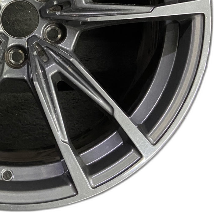 18" BMW M3 21-24 18x9.5 5 V spoke Original OEM Wheel Rim - Close-Up Detail