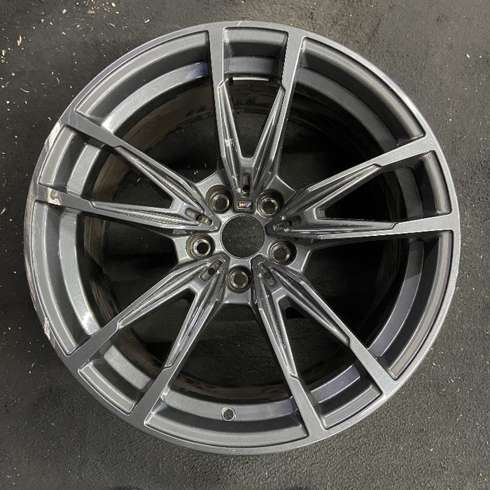 18" BMW M3 21-24 18x9.5 5 V spoke Original OEM Wheel Rim - Additional View