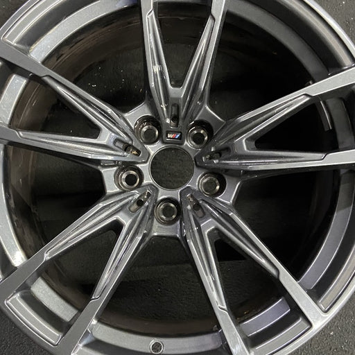 18" BMW M3 21-24 18x9.5 5 V spoke Original OEM Wheel Rim - Angle View