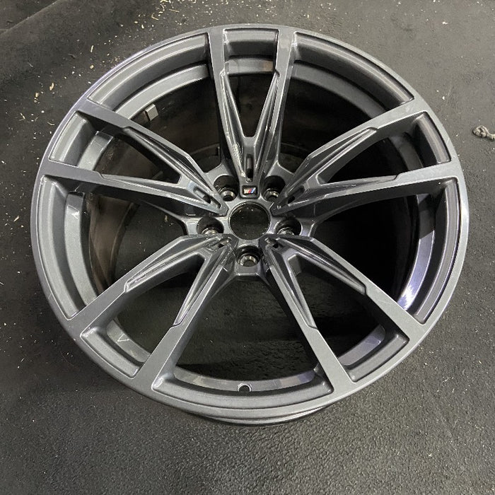 19" BMW M3 21-24 19x10.5 5 V spoke Original OEM Wheel Rim - View 7