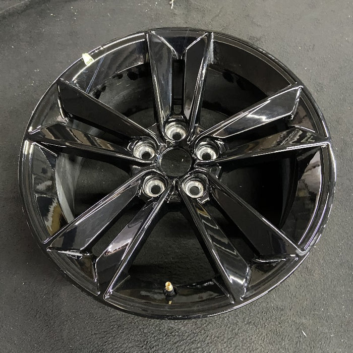 18" MUSTANG 24 18x8.5 5 split spoke Original OEM Wheel Rim - View 7