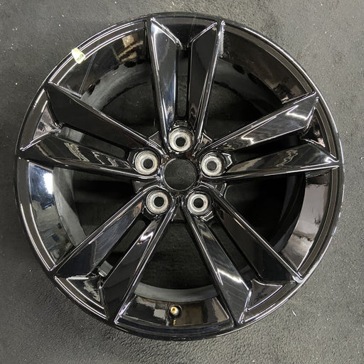 18" MUSTANG 24-26 18x8.5, Original OEM Wheel Rim - Additional View