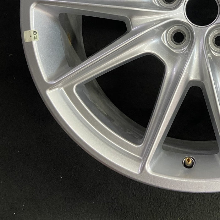 19" MUSTANG 24 19x8.5 5 spoke V spoke Original OEM Wheel Rim - Additional View