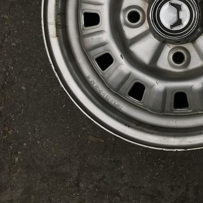 13" ACCORD 80 13x5 Original OEM Wheel Rim - Additional View